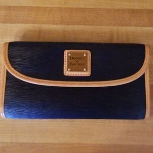 Dooney and Bourke Saffiano wallet